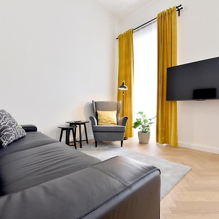 Apartman S Balkonom Trenčín Kültér fotó