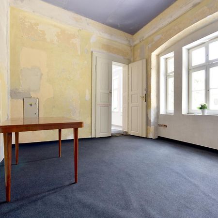 Apartman S Balkonom Trenčín Kültér fotó