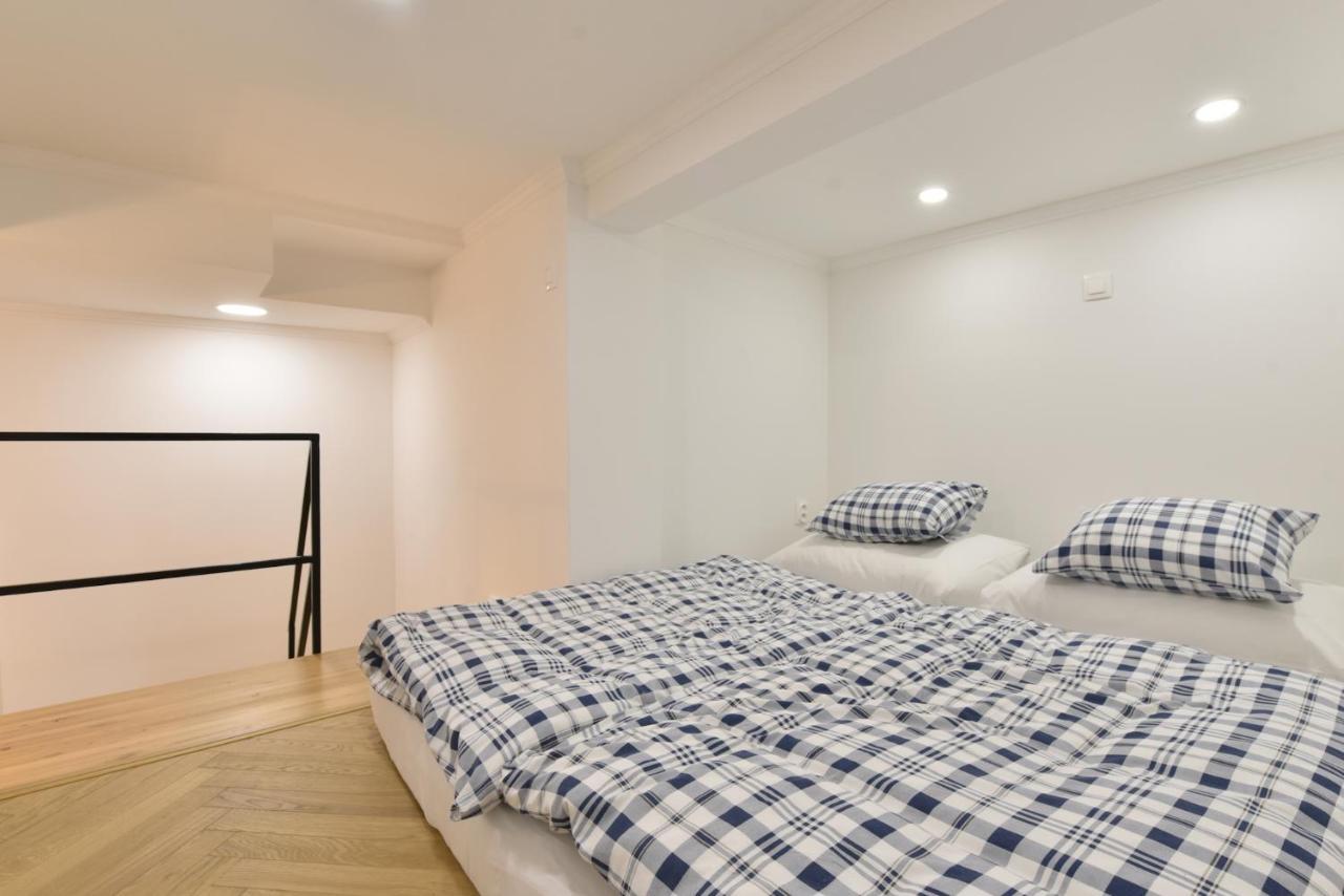 Apartman S Balkonom Trenčín Kültér fotó