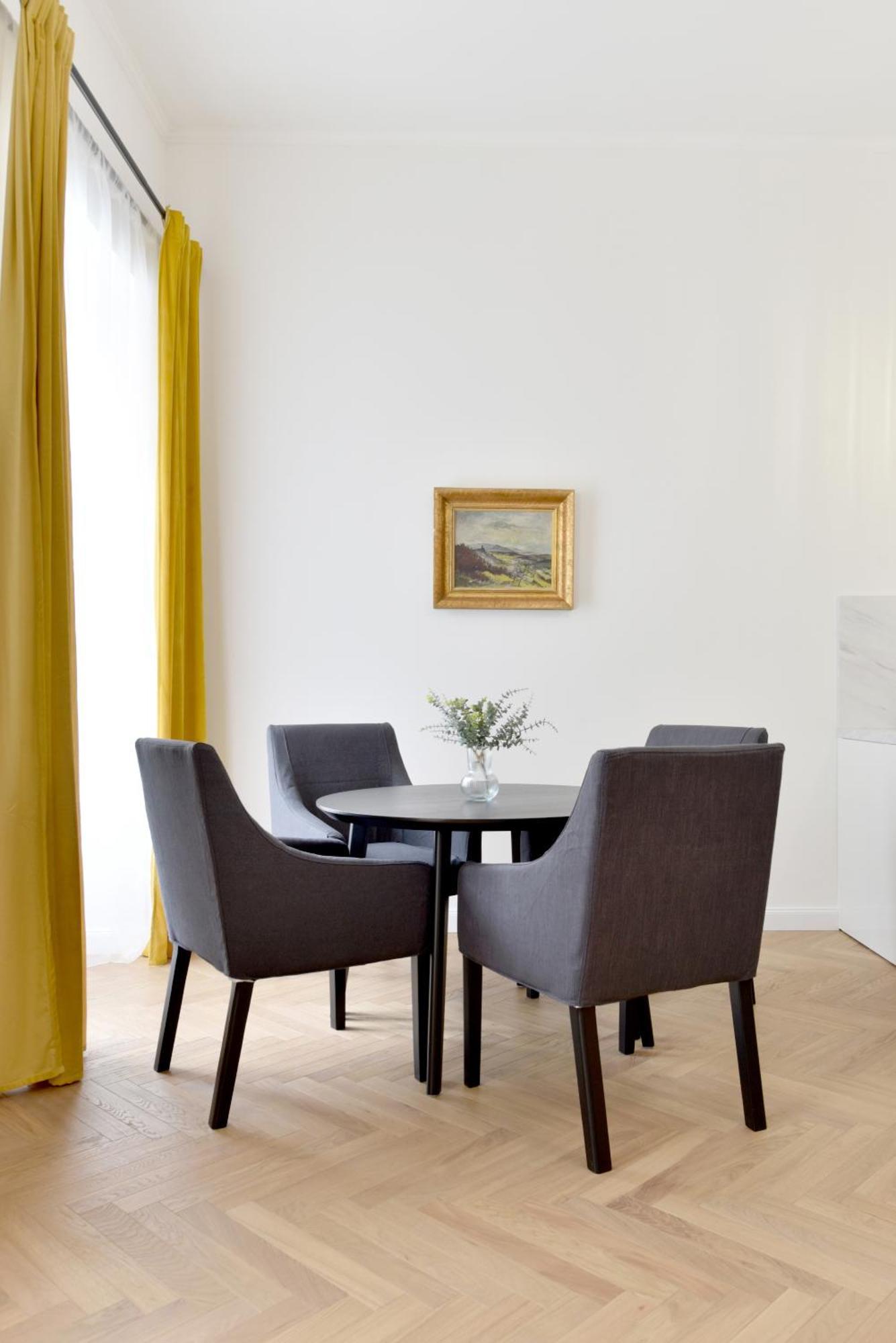 Apartman S Balkonom Trenčín Kültér fotó
