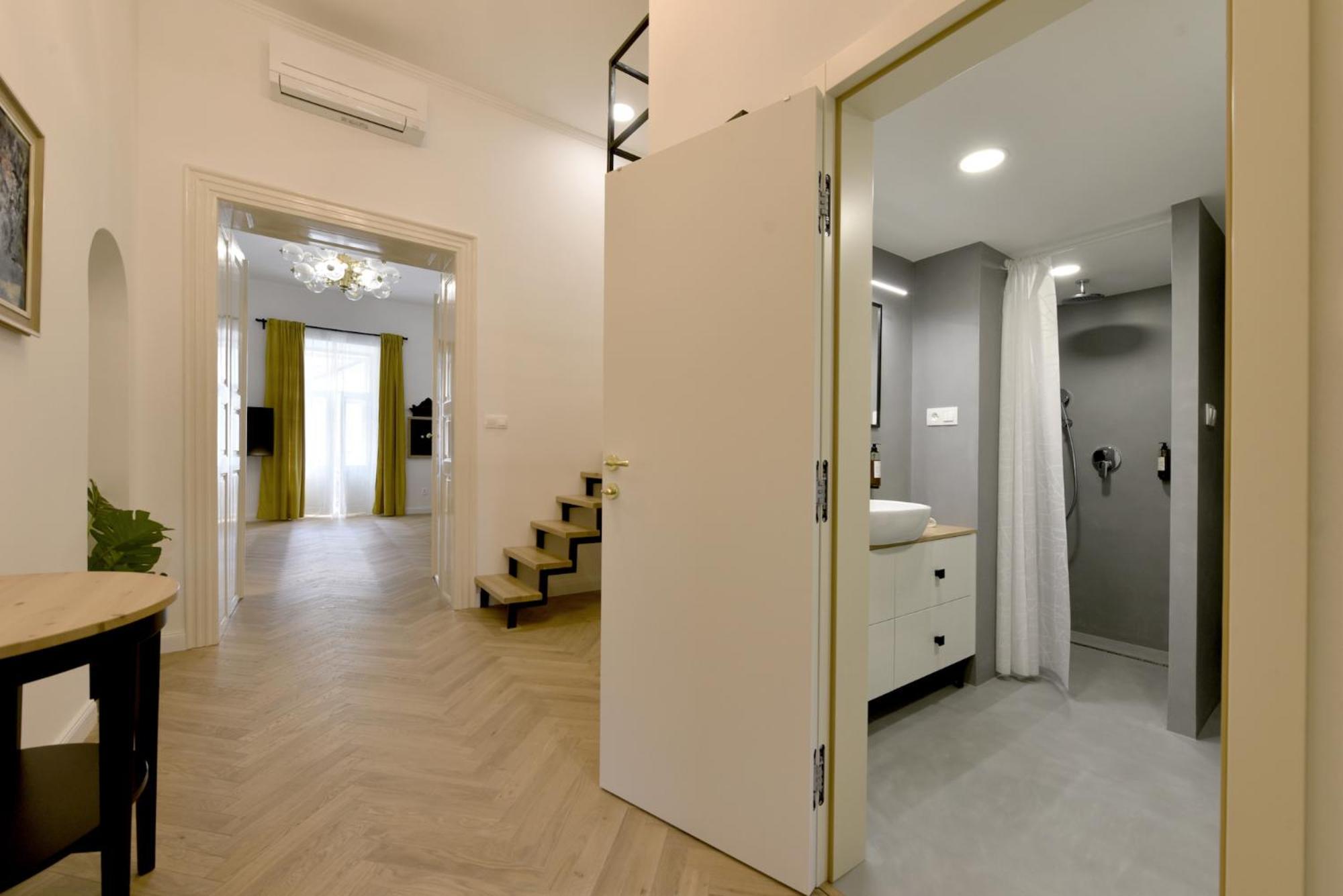 Apartman S Balkonom Trenčín Kültér fotó